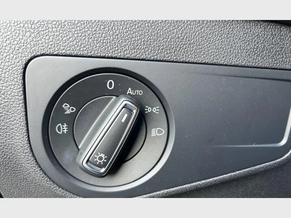 Volkswagen Tiguan (2021) — foto 29 van 35