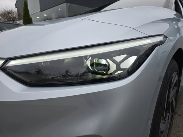 VOLKSWAGEN ID.7 Tourer (2025) — foto 26 van 36