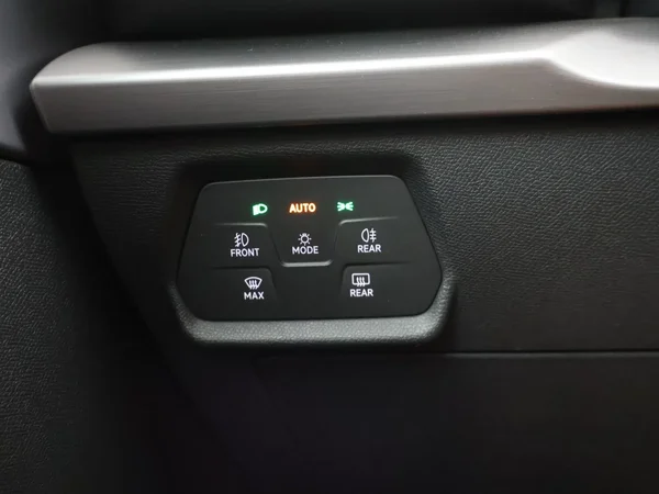 SEAT Leon (2021) — foto 18 van 27