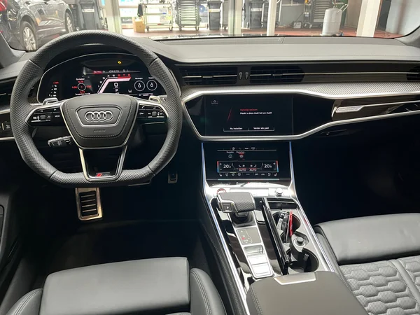 AUDI RS6 Avant (2025) — foto 10 van 18