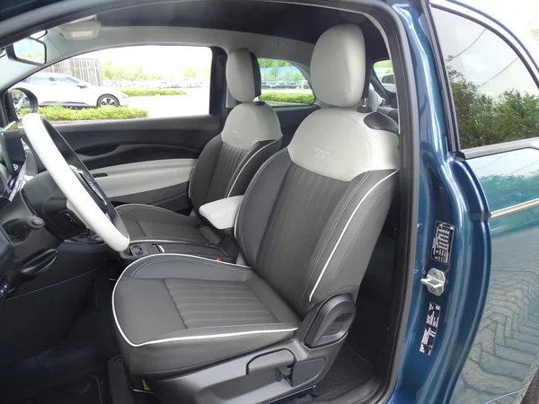 Fiat 500C (2026) — foto 3 van 29