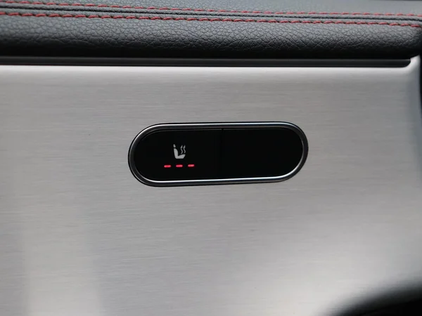 Mercedes-Benz CLA (2024) — foto 2 van 27