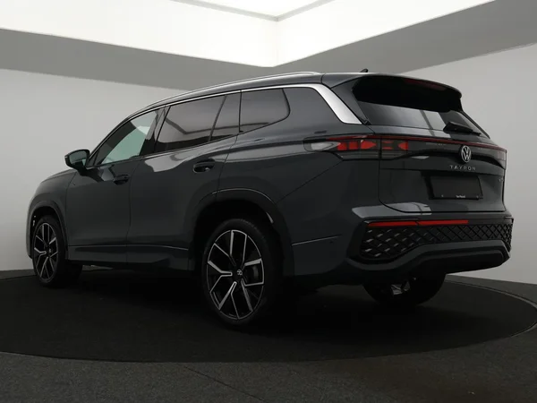 VOLKSWAGEN Tayron (2025) — foto 12 van 28