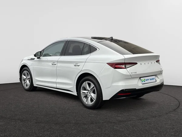 SKODA Enyaq Coupé (2023) — foto 18 van 24