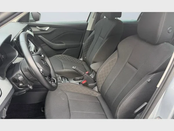 Skoda Kamiq (2023) — foto 2 van 26