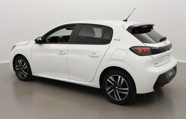 Peugeot 208 (2023) — foto 18 van 24