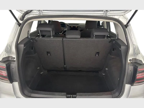 Volkswagen T-Cross (2020) — foto 7 van 15
