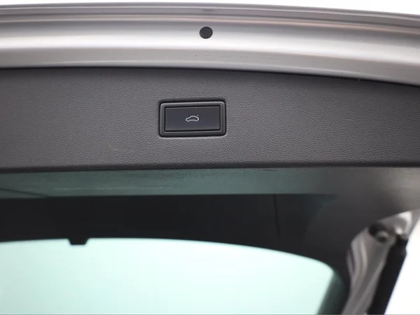 VOLKSWAGEN Tiguan (2021) — foto 3 van 21