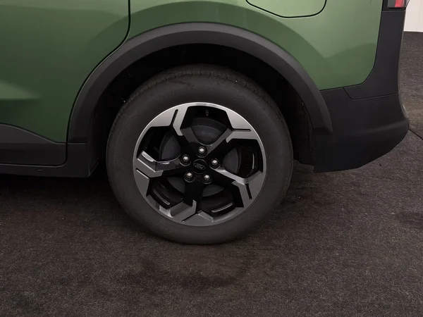 FORD TOURNEO COURIER (2025) — foto 7 van 28
