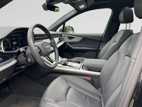 AUDI Q7 (2023) — foto 2 van 24