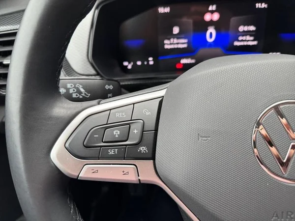 VOLKSWAGEN T-Cross (2024) — foto 9 van 29