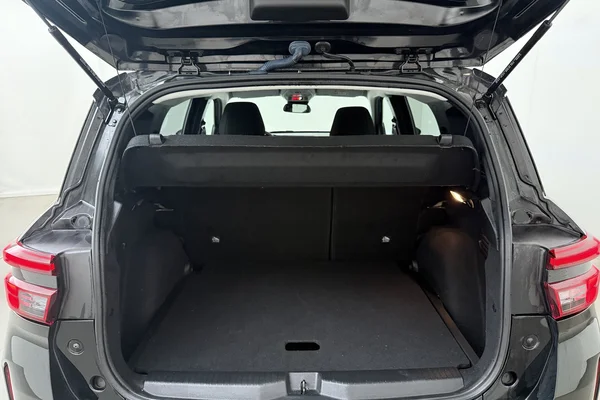 Opel Frontera (2025) — foto 12 van 16