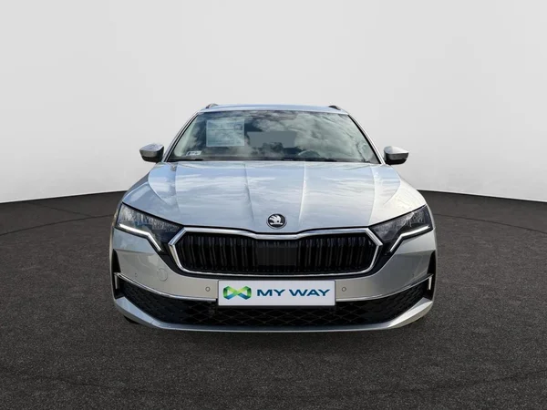 SKODA Octavia Combi (2025) — foto 3 van 24