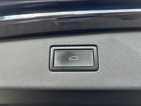 Volkswagen Tiguan (2024) — foto 18 van 30