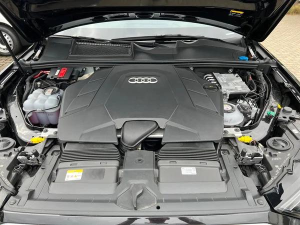AUDI Q7 (2023) — foto 15 van 24