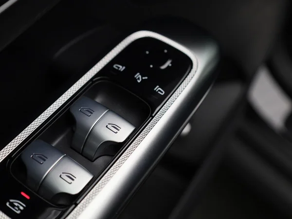 Mercedes-Benz GLC (2025) — foto 31 van 51