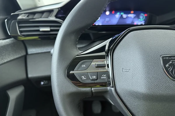 Peugeot 308 SW (2024) — foto 6 van 19