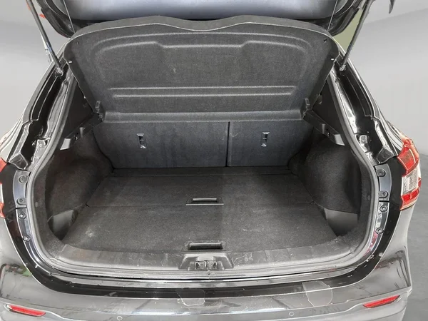 Nissan QASHQAI (2018) — foto 14 van 16