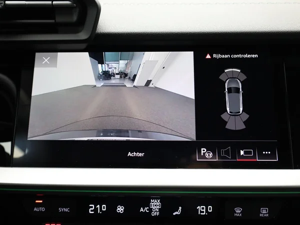 AUDI A3 Sportback (2022) — foto 13 van 24