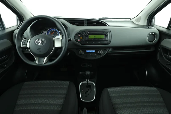 Toyota Yaris (2016) — foto 3 van 16