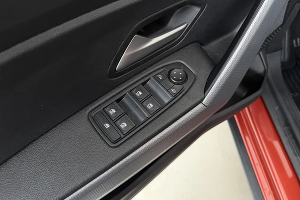 Dacia Duster (2026) — foto 8 van 19