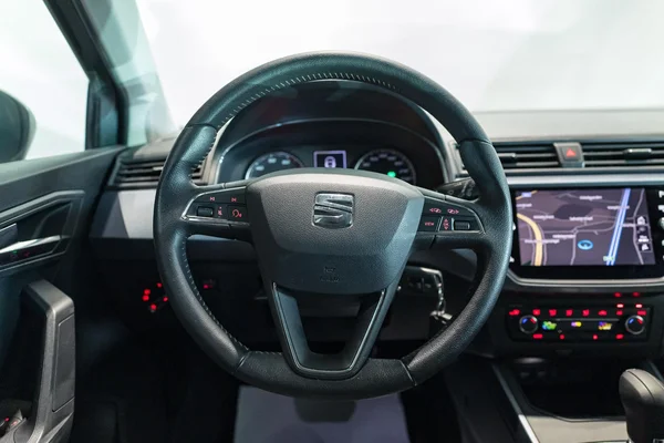 SEAT Arona (2018) — foto 10 van 32