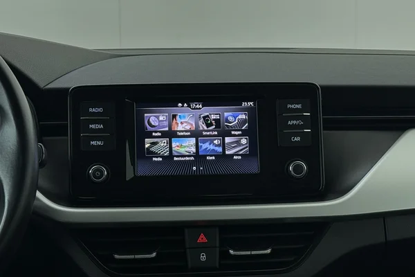Skoda Scala (2021) — foto 3 van 19