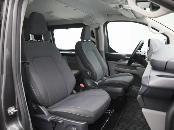 Ford Transit Custom (2025) — foto 27 van 38