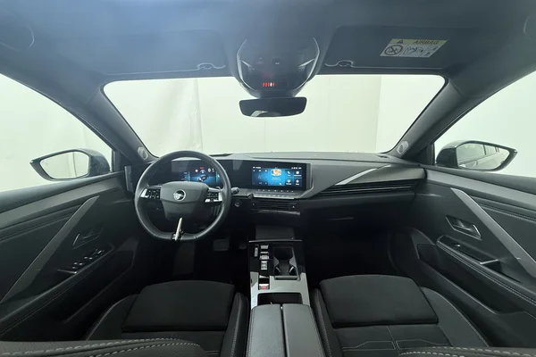 Opel Astra Sports Tourer (2025) — foto 26 van 26