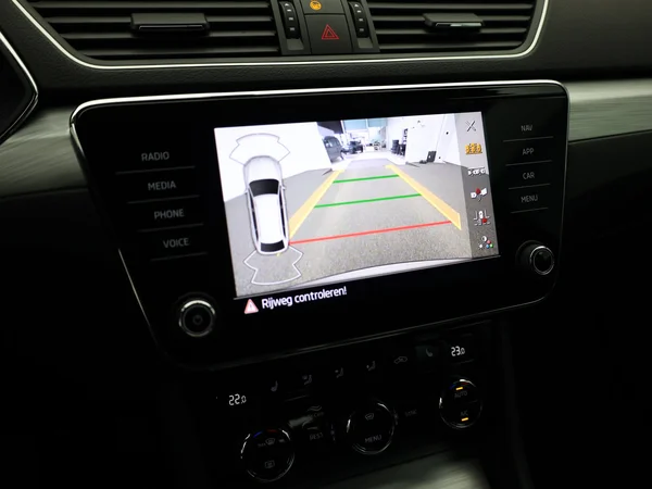 SKODA Superb Combi (2024) — foto 11 van 21