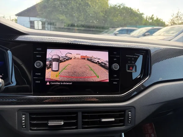 VOLKSWAGEN Polo (2022) — foto 2 van 11