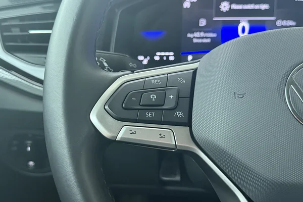 Volkswagen Taigo (2025) — foto 6 van 18