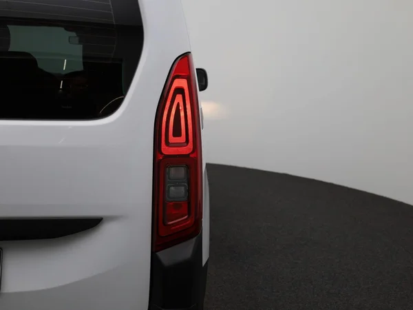 Opel Combo Life (2022) — foto 24 van 35