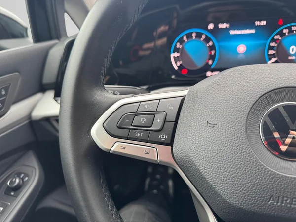 VOLKSWAGEN Golf VIII (2022) — foto 3 van 19