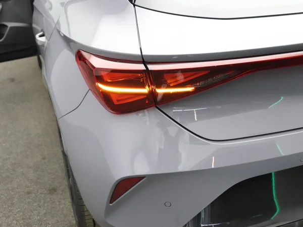 CUPRA Leon (2025) — foto 14 van 19