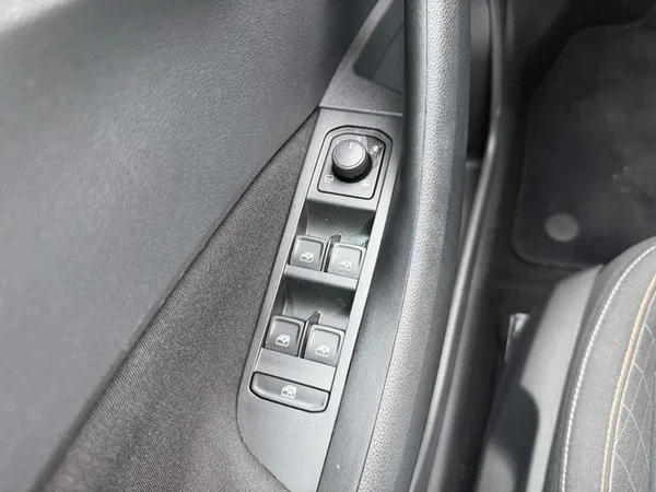 SKODA Kamiq (2023) — foto 17 van 28