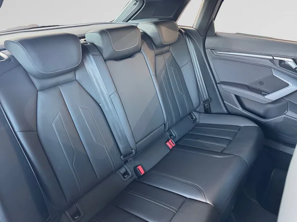 AUDI A3 Alltstreet (2025) — foto 11 van 21