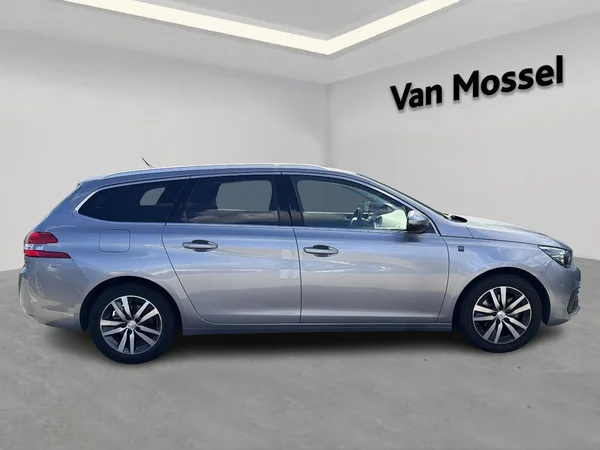 Peugeot 308 (2019) — foto 14 van 18