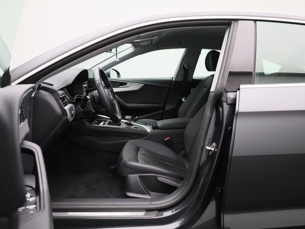 Audi A5 (2022) — foto 43 van 43