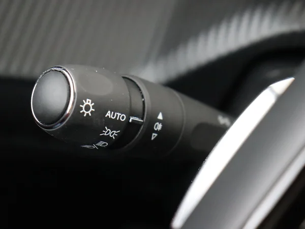 PEUGEOT 208 (2024) — foto 15 van 28