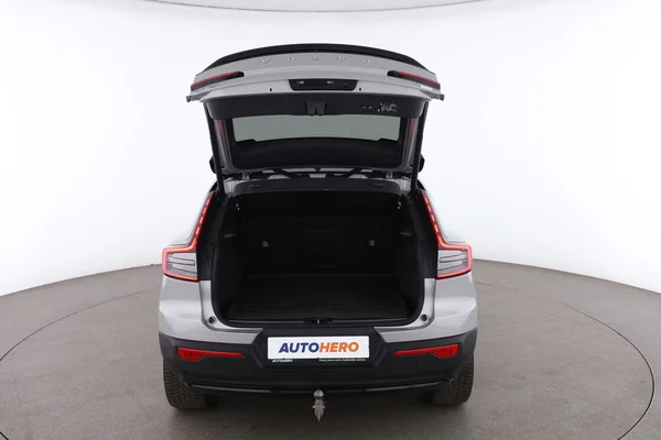 Volvo C40 (2022) — foto 7 van 16
