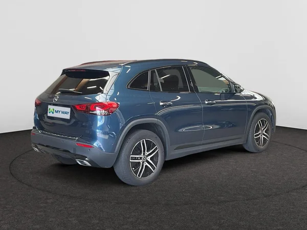 MERCEDES-BENZ GLA (H247) (2022) — foto 18 van 22