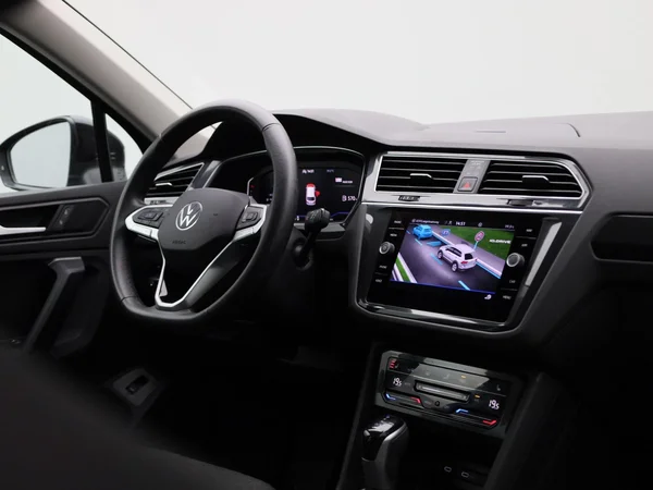 Volkswagen Tiguan (2024) — foto 35 van 43