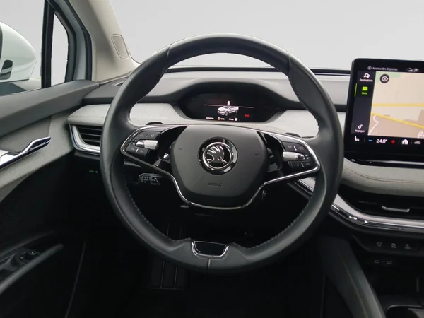 SKODA Enyaq (2024) — foto 3 van 19