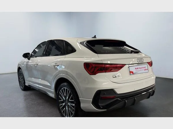 Audi Q3 Sportback (2020) — foto 24 van 27