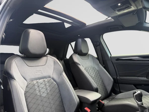 VOLKSWAGEN T-Roc (2023) — foto 21 van 23
