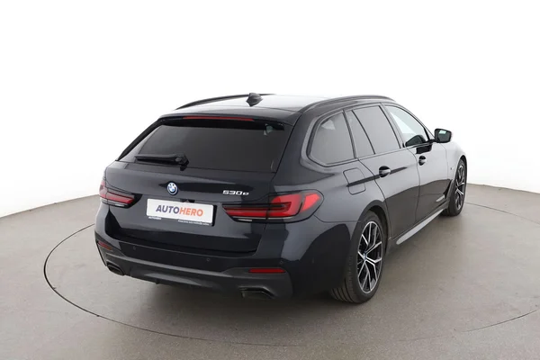 BMW 5-serie (2021) — foto 12 van 16