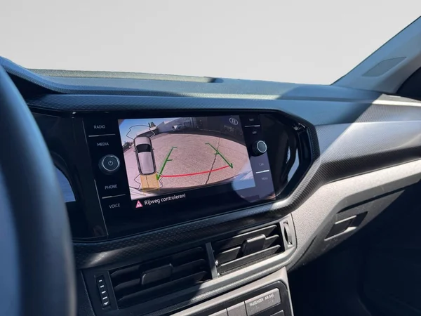 VOLKSWAGEN T-Cross (2023) — foto 15 van 16