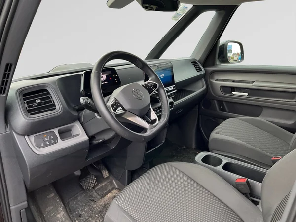 VOLKSWAGEN ID.Buzz (2023) — foto 8 van 24