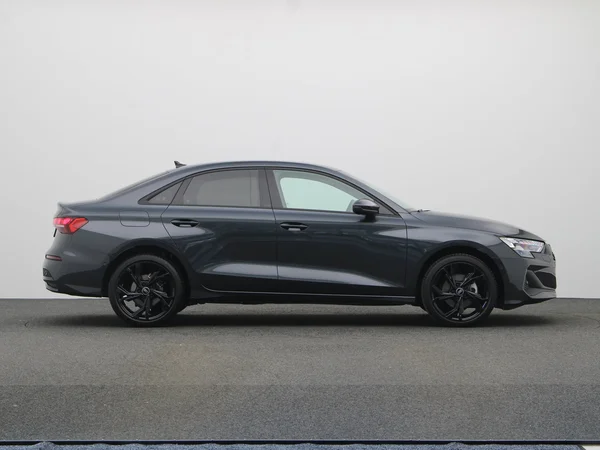 AUDI A3 Sedan (2025) — foto 9 van 20